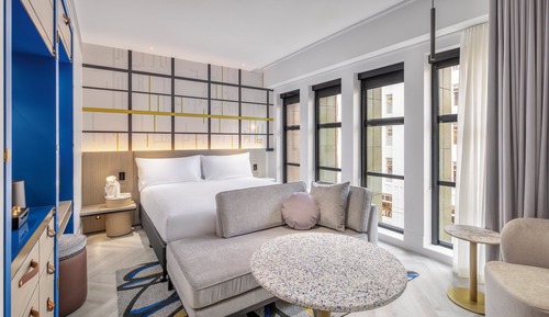 Premium Room, 1 King Bed, City View