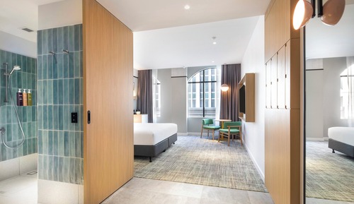 Premium Room, 1 King Bed, City View