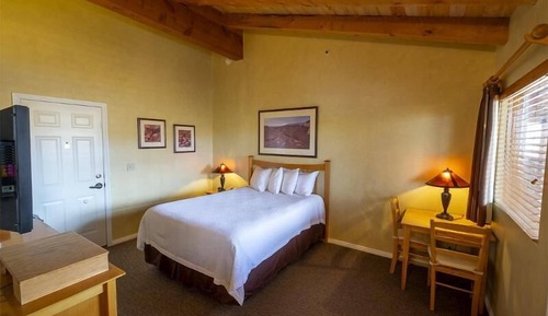 Standard Single Room, Pets Not Allowed, Lake View