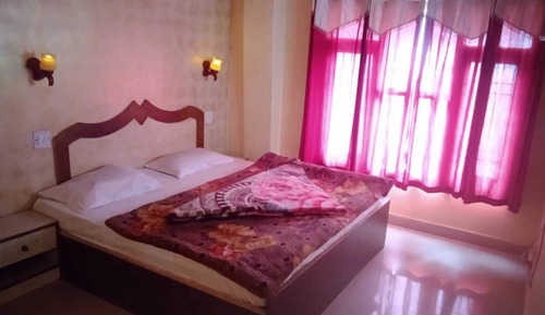 Luxury Single Room