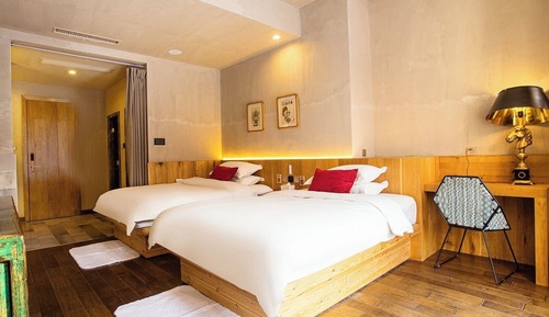 Superior Twin Room