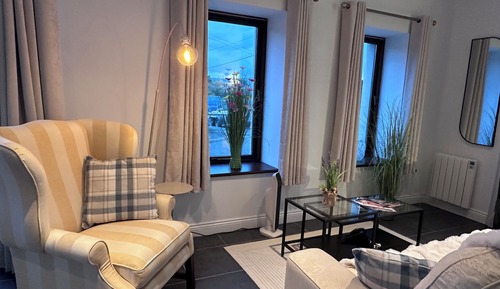 Deluxe Studio Suite