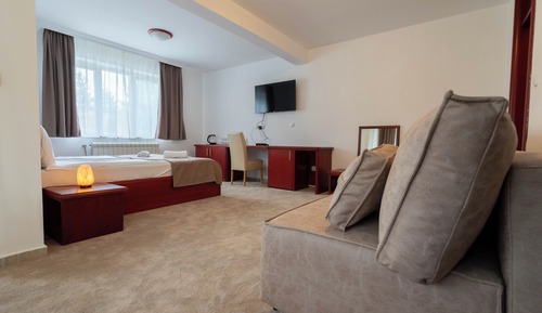 Comfort Triple Room, Mountain View