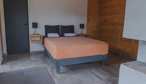 Romantic Cabin, Patio, Garden View