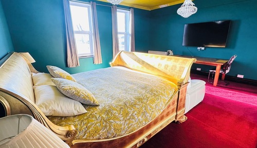 Studio, 1 King Bed, Kitchen, Harbor View