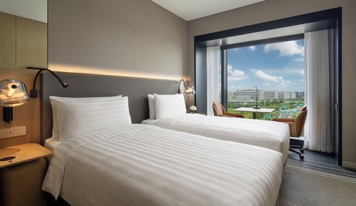 Deluxe Twin Room (Traders)