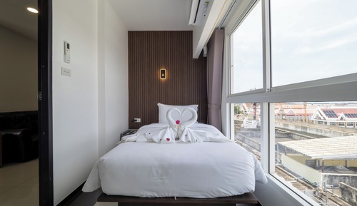 2 Bedroom Suite