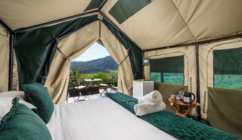 Luxury Tent, Mountain View