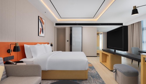 Deluxe Room, 1 King Bed