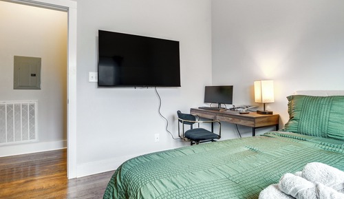 House (2 Bedrooms)