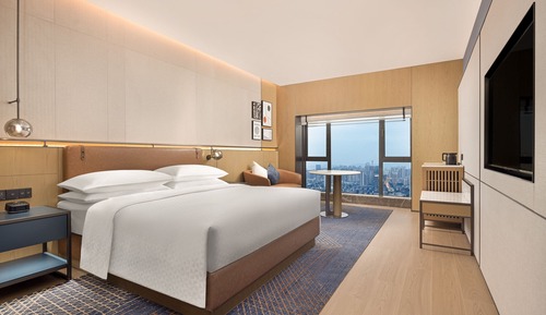 Superior Room, 1 King Bed, City View