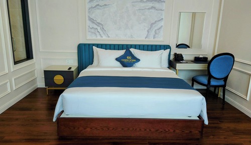 Superior King Bed