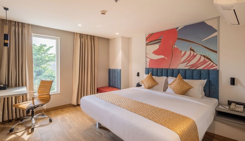 Deluxe Room, City View