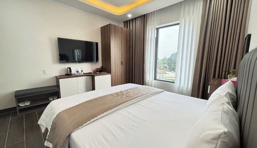 Basic Double Room, City View