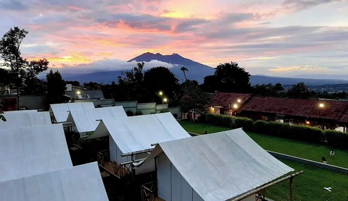 Glamping