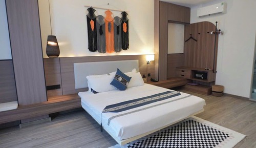 Deluxe Single Room, City View
