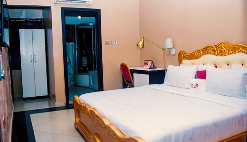 Luxury Apartment, City View