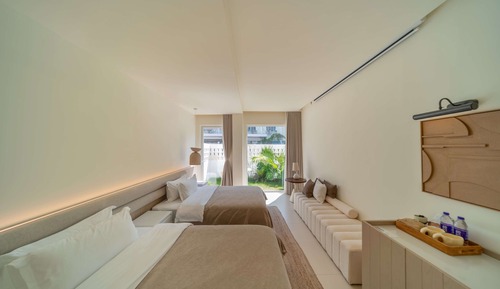 Romantic Twin Room