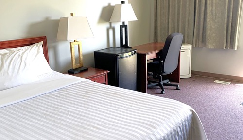 Room, City View