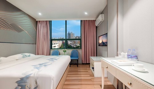 Classic Double Room, City View