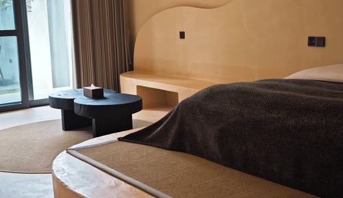 Elite Double Room, Courtyard View