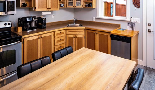 Executive Cabin, 1 Queen Bed with Sofa bed, Non Smoking, Kitchen