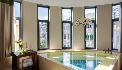 Luxury Suite, City View