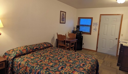 Basic Room, 2 Queen Beds