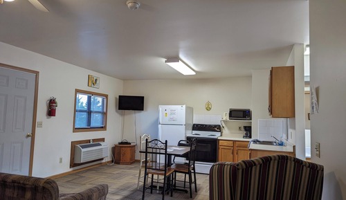 Economy Cabin, Multiple Beds