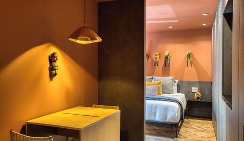 Traditional Suite