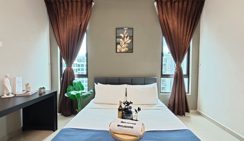 Classic Apartment, City View