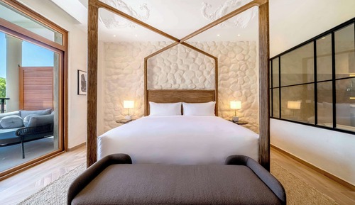 Suite, 1 King Bed