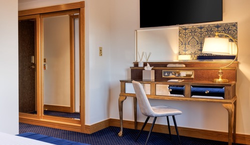 Standard King Room