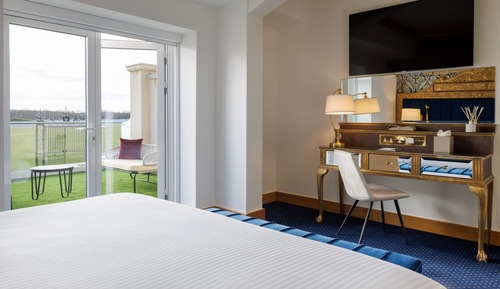 Premium King Room with Balcony