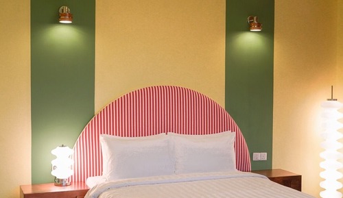 Rushmore Suite with Bathtub