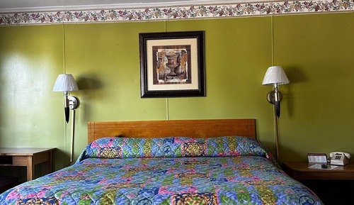 Double Room, 1 King Bed, Balcony, Garden View