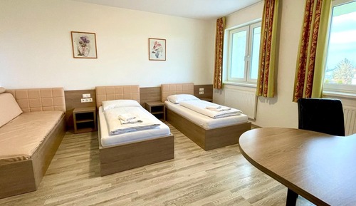 Comfort Triple Room