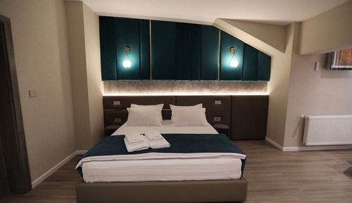 Deluxe Double Room, City View
