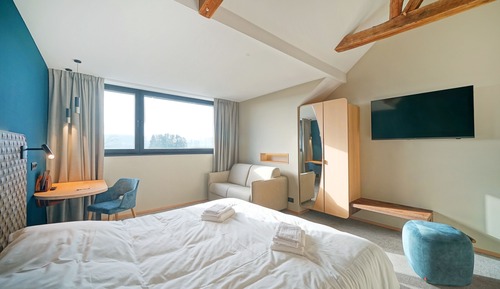 Standard Suite, Private Bathroom
