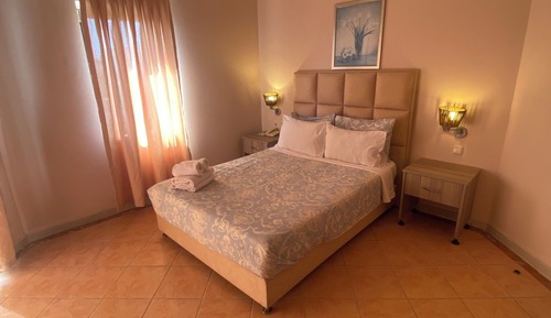 Standard Double Room, Garden View