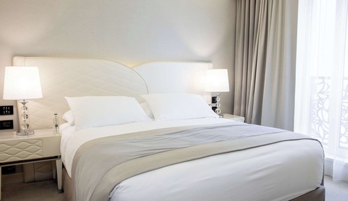 Junior Suite, 1 King Bed