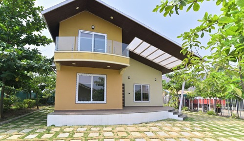 2 bedroom villa