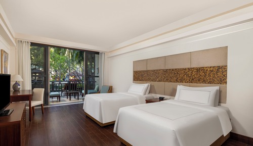 Signature Room, 2 Twin Beds (Swiss. Public Swimming Pool)