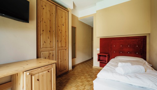Single Room, Lake View