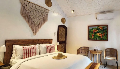 Signature Triple Room