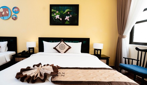 Family Triple Room, Courtyard View