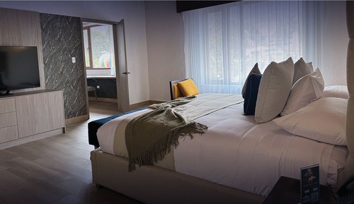 Suite, Resort View