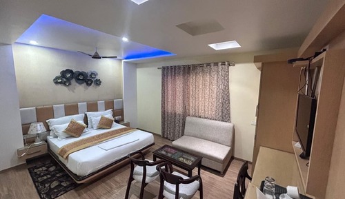 Classic Room, City View