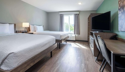 Room, 2 Queen Beds, Mobility Accessible (Bathtub W/grab Bars)