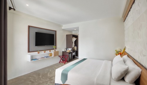 Deluxe Double Room, Pool View